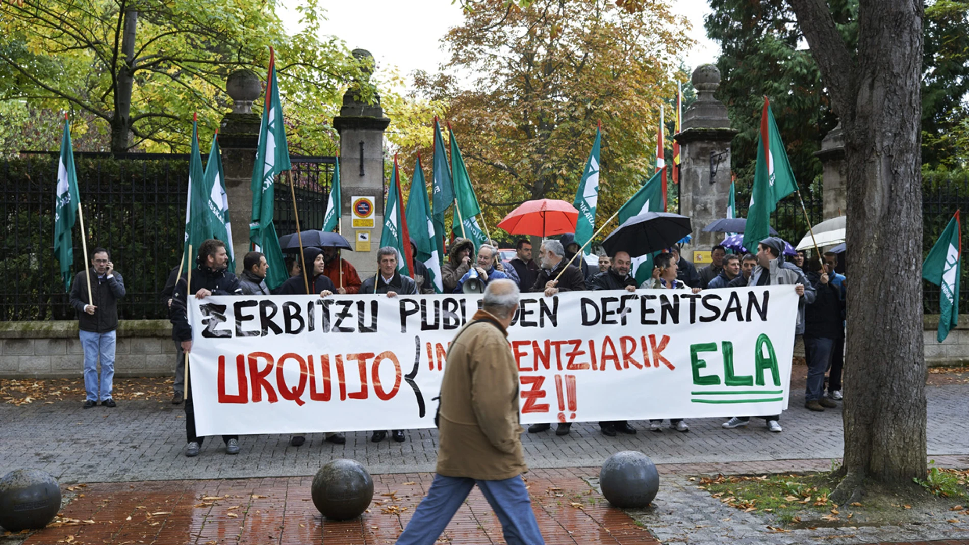 Los vascos viven la octava jornada de huelga en crisis Los vascos viven la octava jornada de huelga en crisis
