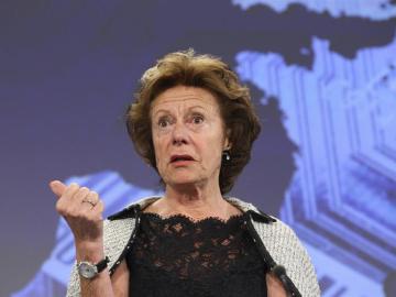 La vicepresidenta de la Comisión Europea y responsable de telecomunicaciones, Neelie Kroes