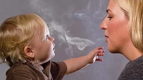 Los niños, los más vulnerables ante el humo del tabaco Los niños, los más vulnerables ante el humo del tabaco