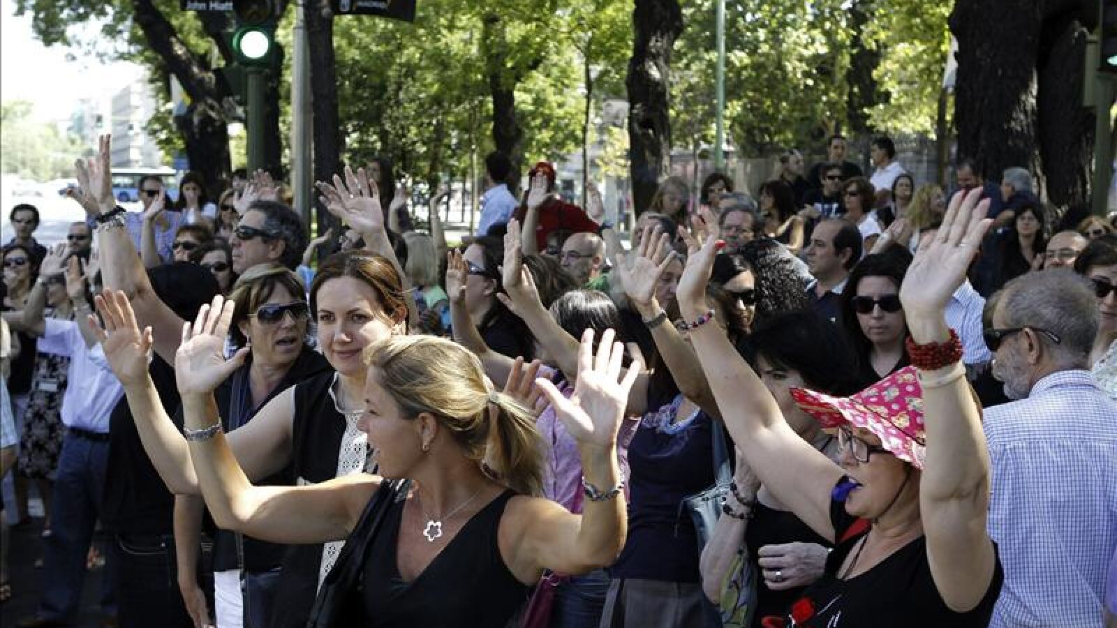 Los funcionarios de Madrid cobrarán una parte de la extra de Navidad de 2012