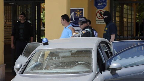 Comparecen el ministro del interior y representantes de los Carabinieri italianos