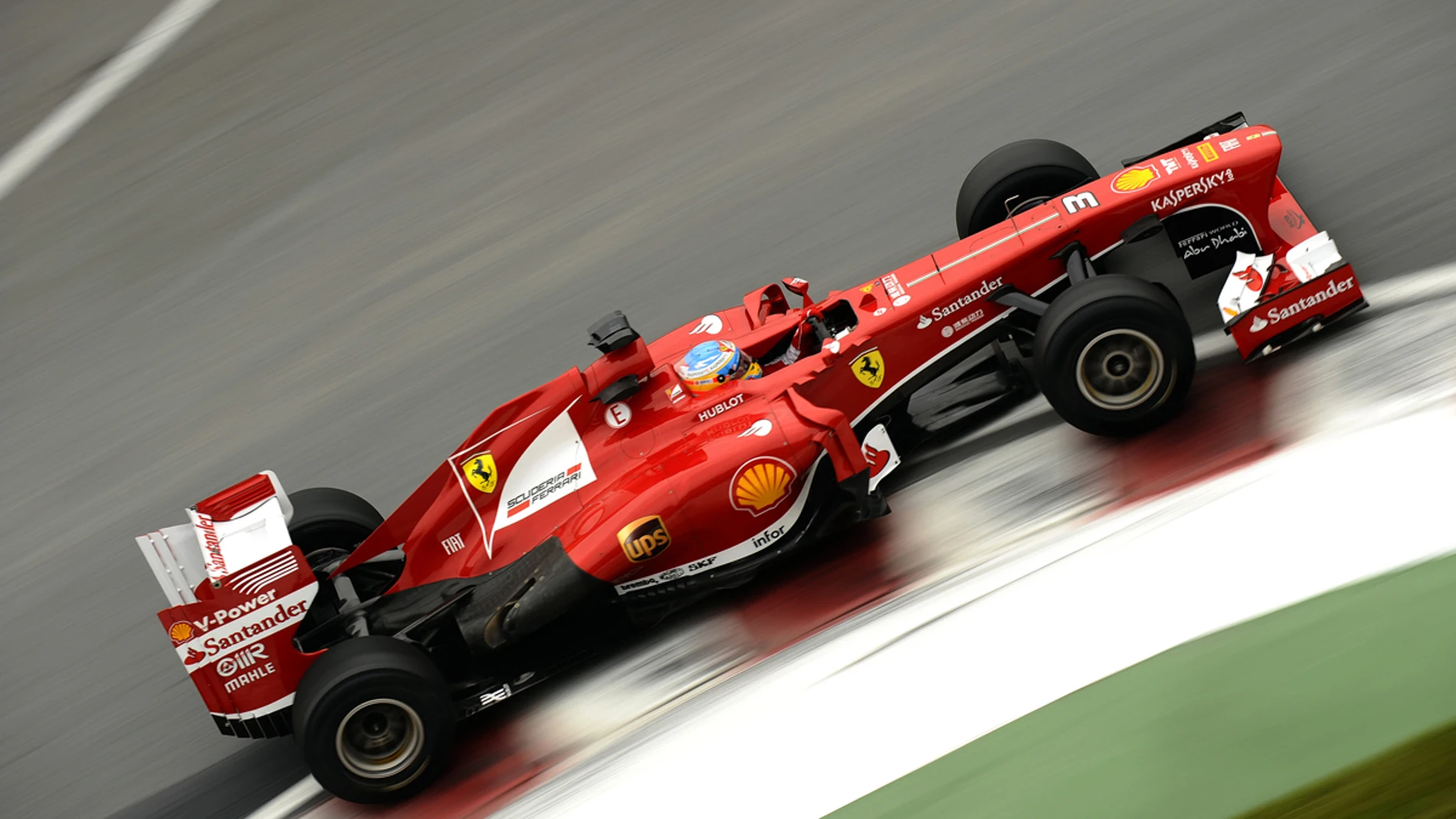 La gravedad no es rival para Alonso