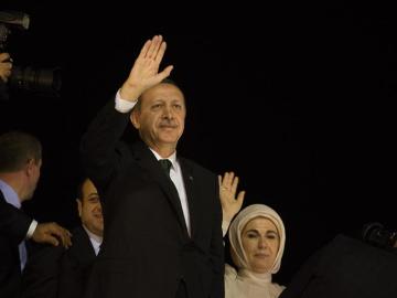 El primer ministro turco regresa a Turquía El primer ministro turco regresa a Turquía