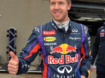 Vettel sonríe