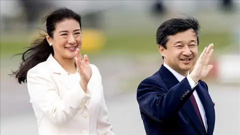 El príncipe japonés, Naruhito y su esposa El príncipe japonés, Naruhito y su esposa