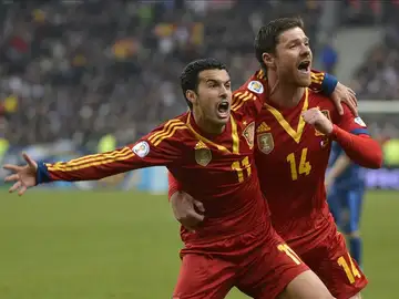 Pedro celebra un gol de la selección Pedro celebra un gol de la selección