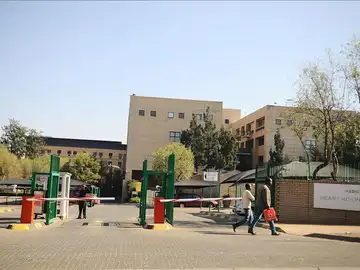 Mandela permanece en el hospital Mandela permanece en el hospital