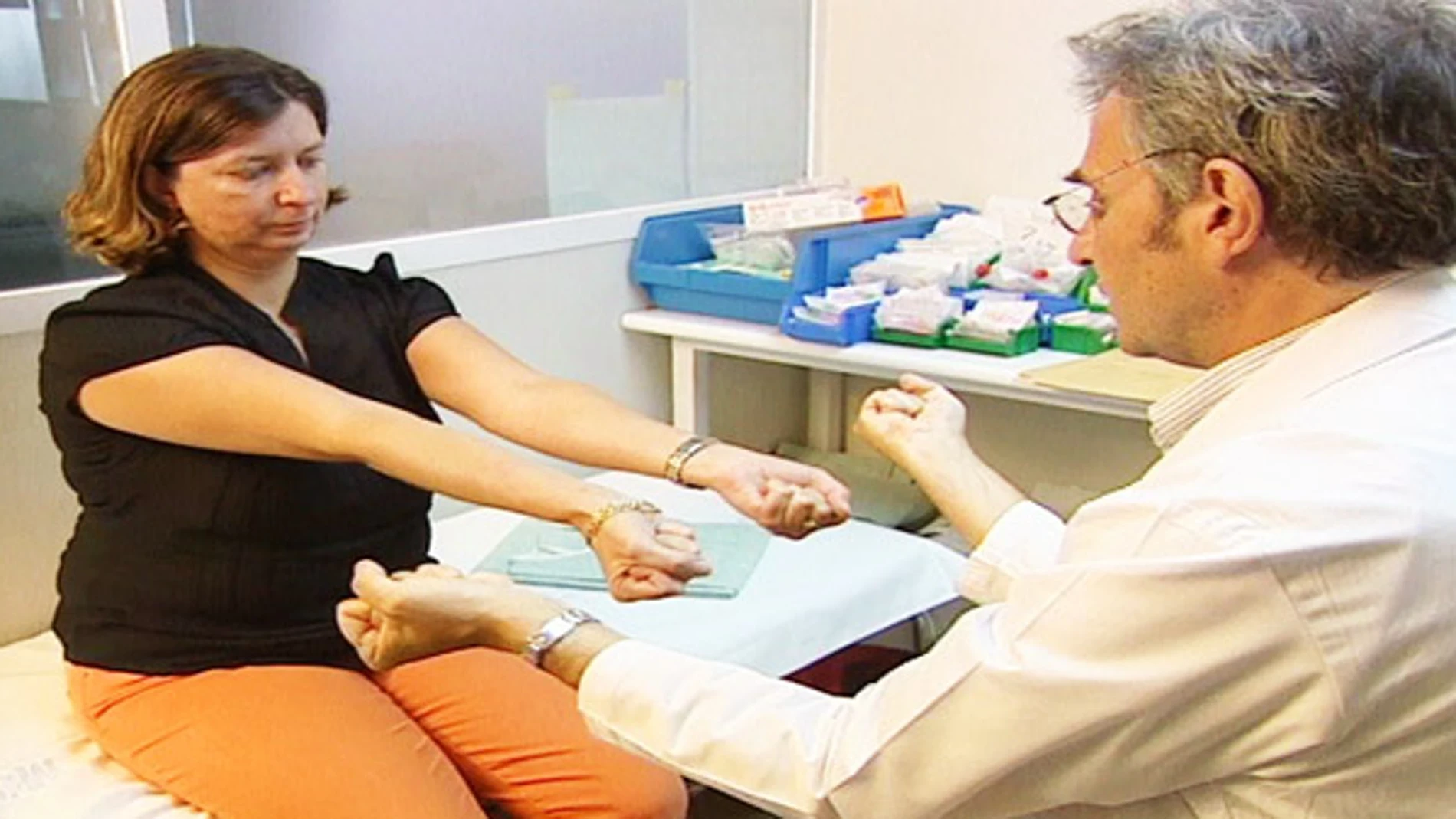 Una enferma de artritis Una enferma de artritis