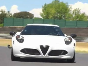 Marc Gené al volante del Alfa Romeo 4C