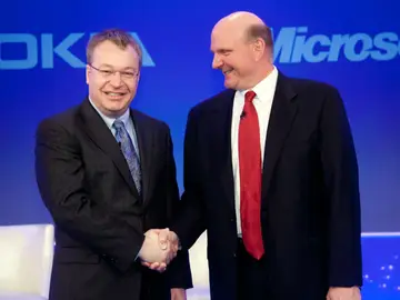 Stephen Elop y Steve Ballmer, en otros tiempos no tan lejanos Stephen Elop y Steve Ballmer, en otros tiempos no tan lejanos