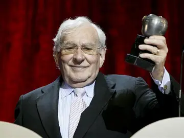 Muere el director de teatro Miguel Narros Muere el director de teatro Miguel Narros