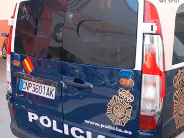 Un furgón de la Policía Nacional en Ceuta. 