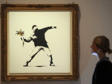 'Love is in the air' de Banksy