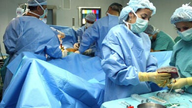 Una mujer búlgara da a luz mientras es intervenida del corazón