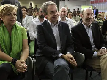 Zapatero y Rubalcaba, en un acto en Ferraz Zapatero y Rubalcaba, en un acto en Ferraz