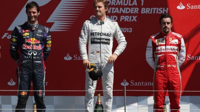 Un mágico Alonso logra un podio de oro en el triunfo de Rosberg y con un cero de Vettel