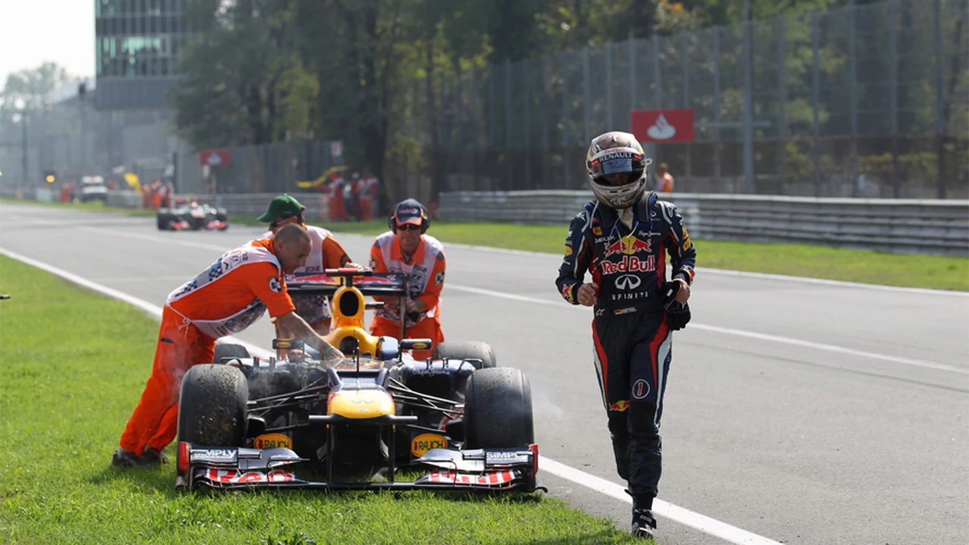 Vettel abandona.