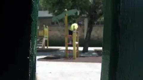 Multan por error a un niño de 5 años por conducir sin licencia un camión de mercancías peligrosas Multan por error a un niño de 5 años por conducir sin licencia un camión de mercancías peligrosas