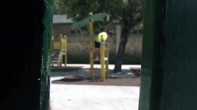 Multan por error a un niño de 5 años por conducir un camión de mercancías peligrosas