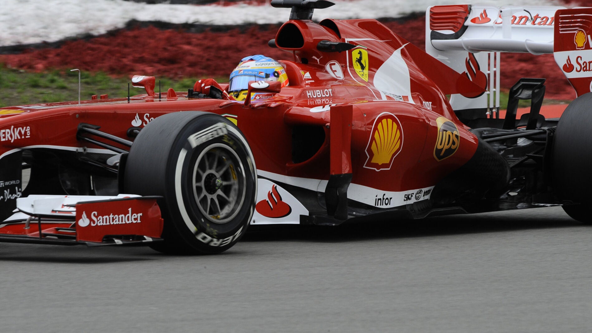 Alonso, a toda velocidad por Alemania