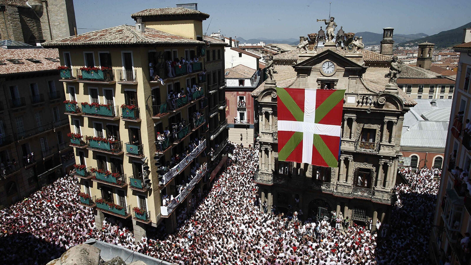 Todo preparado en Pamplona para que arranquen los sanfermines 2016