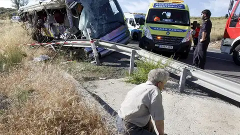 Estado del autobús que sufrió el siniestro en Tornadizos, Ávila. Estado del autobús que sufrió el siniestro en Tornadizos, Ávila.