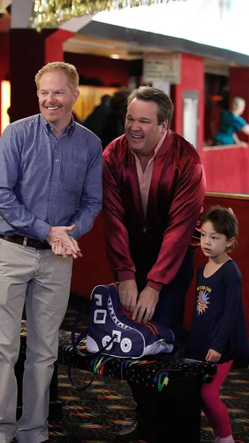 Mitch, Cam y Lily en Modern Family Mitch, Cam y Lily en Modern Family