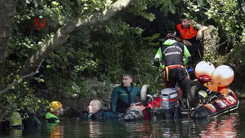 Recuperan el cadáver del niño desaparecido en un río de Asturias Recuperan el cadáver del niño desaparecido en un río de Asturias