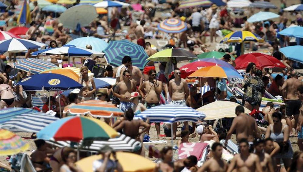 Las playas de Gran Canaria siguen abarrotadas