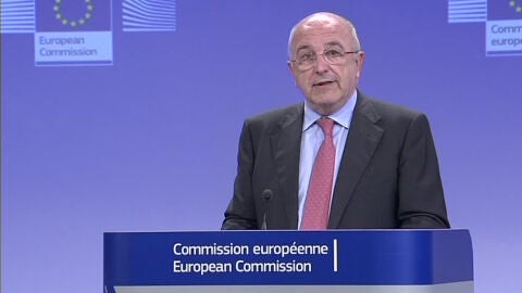 Joaqu&iacute;n Almunia en rueda de prensa