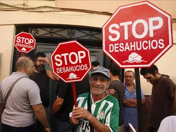 Concentración ciudadana contra un desahucio Concentración ciudadana contra un desahucio