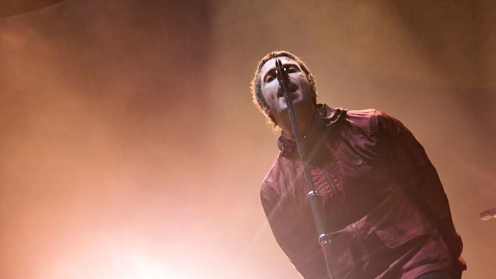 Liam Gallagher durante la actuación de Beady Eye