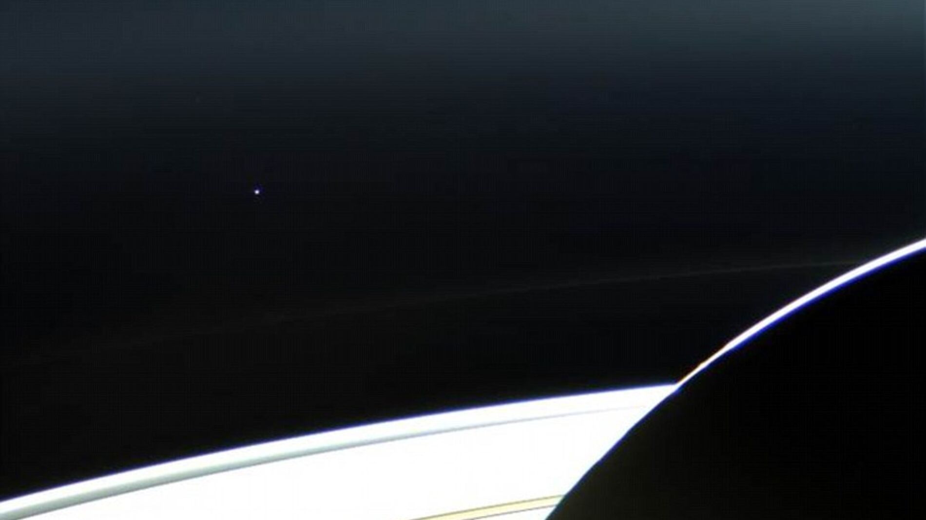 Fotograf&iacute;a de la Tierra tomada desde Saturno