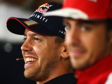 Fernando Alonso, junto a Sebastian Vettel