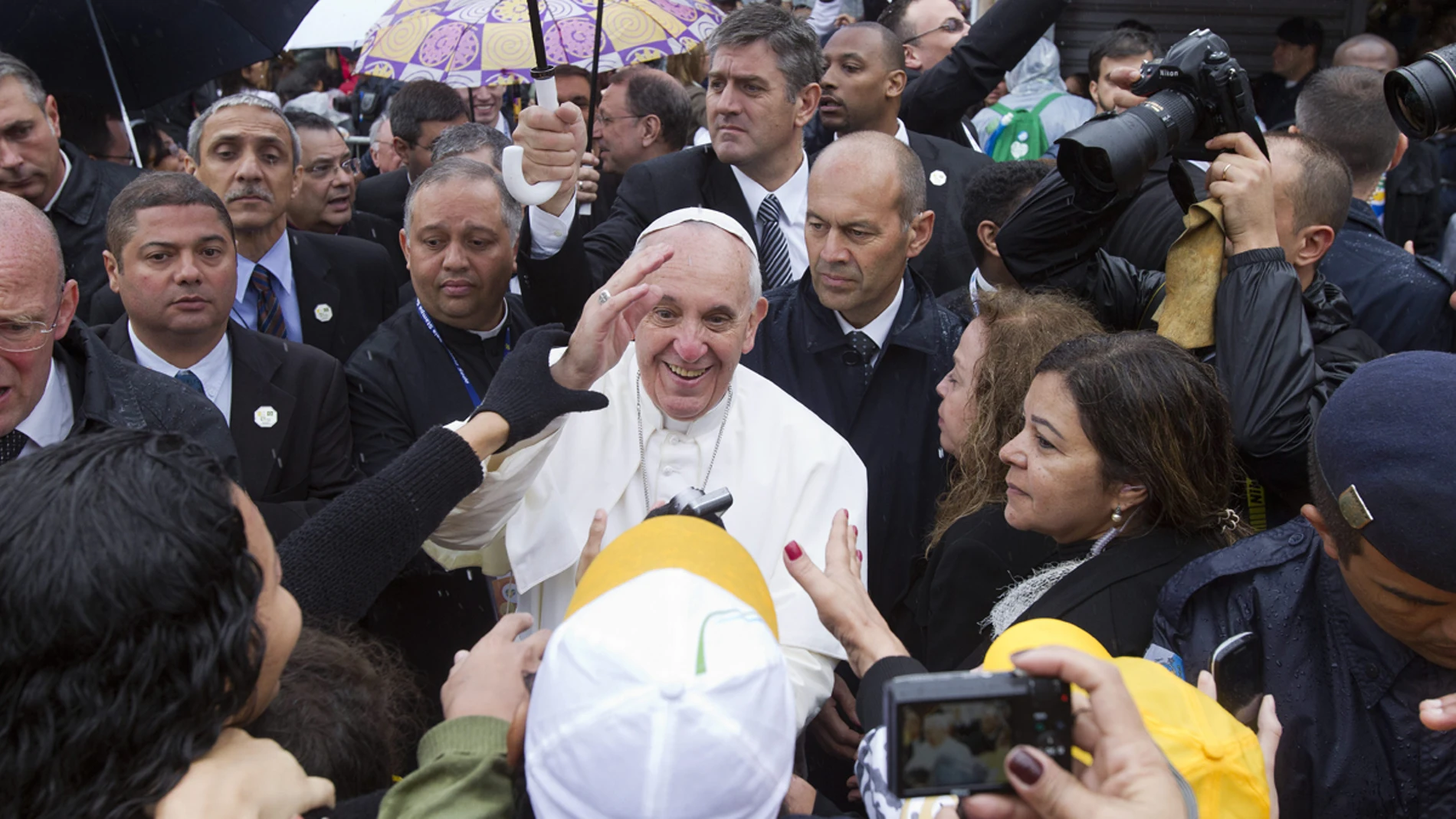 El Papa Francisco, en una favela en Río de Janeiro El Papa Francisco, en una favela en Río de Janeiro