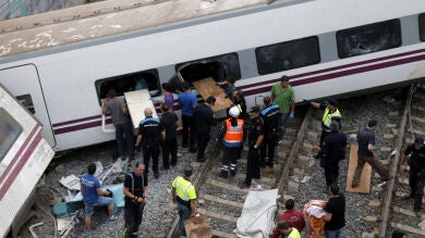 46 heridos permanecen hospitalizados tras el accidente de Santiago