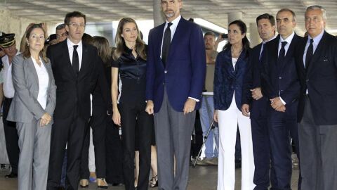 Los Pr&iacute;ncipes de Asturias visitan a los heridos del accidente