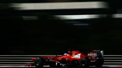 Alonso, sin penalización por uso indebido del DRS; multa económica para Ferrari