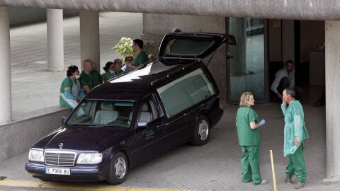 Los forenses contin&uacute;an los trabajos de identificaci&oacute;n