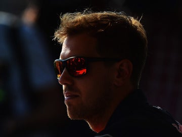 Vettel juega con las sombras