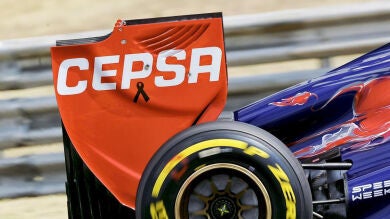 Los Toro Rosso homenajean a las víctimas del accidente de Santiago
