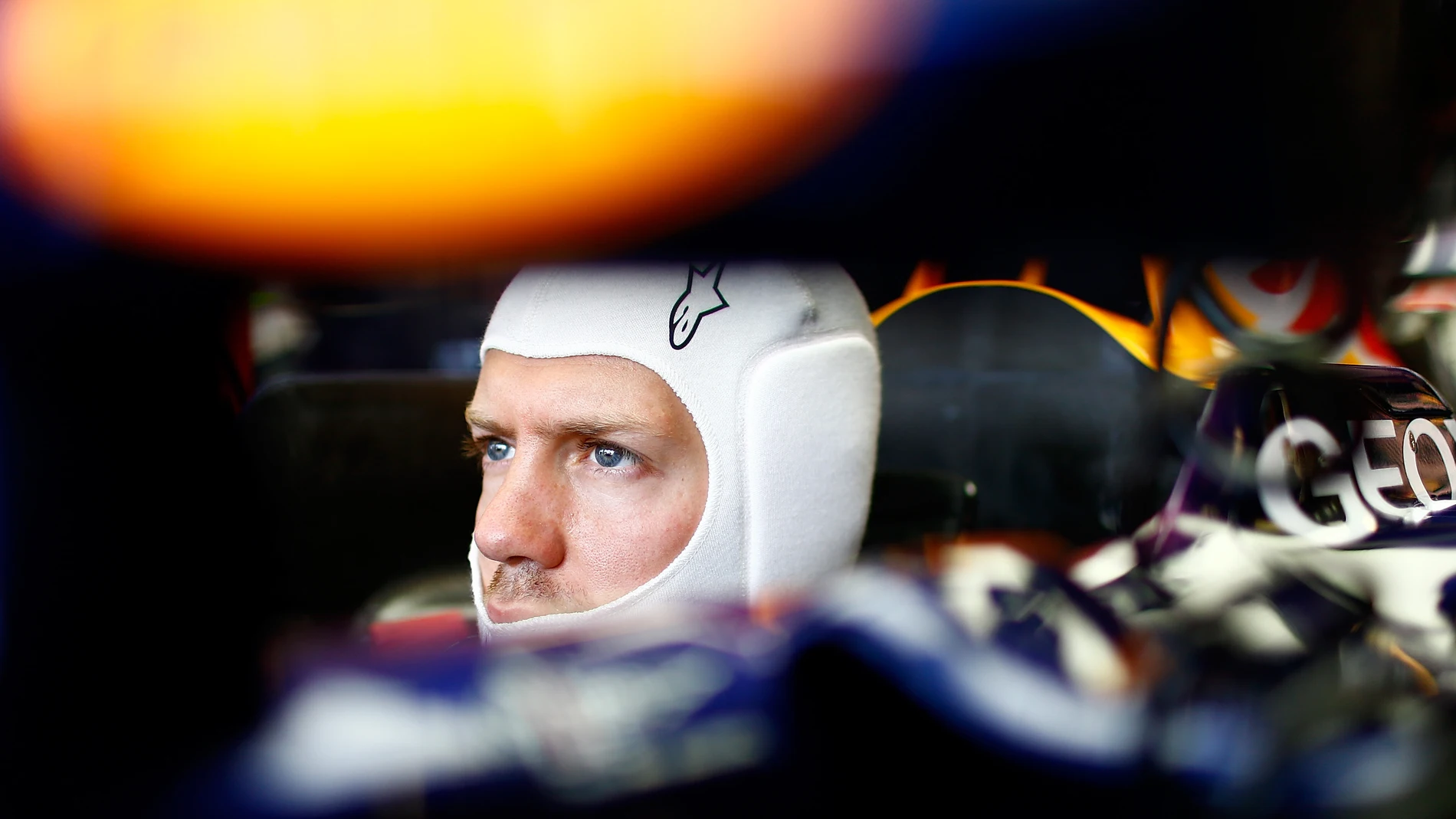 Vettel en el cockpit de Red Bull