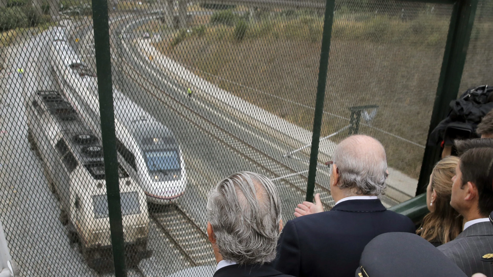 Fernández Díaz en la zona del accidente Fernández Díaz en la zona del accidente
