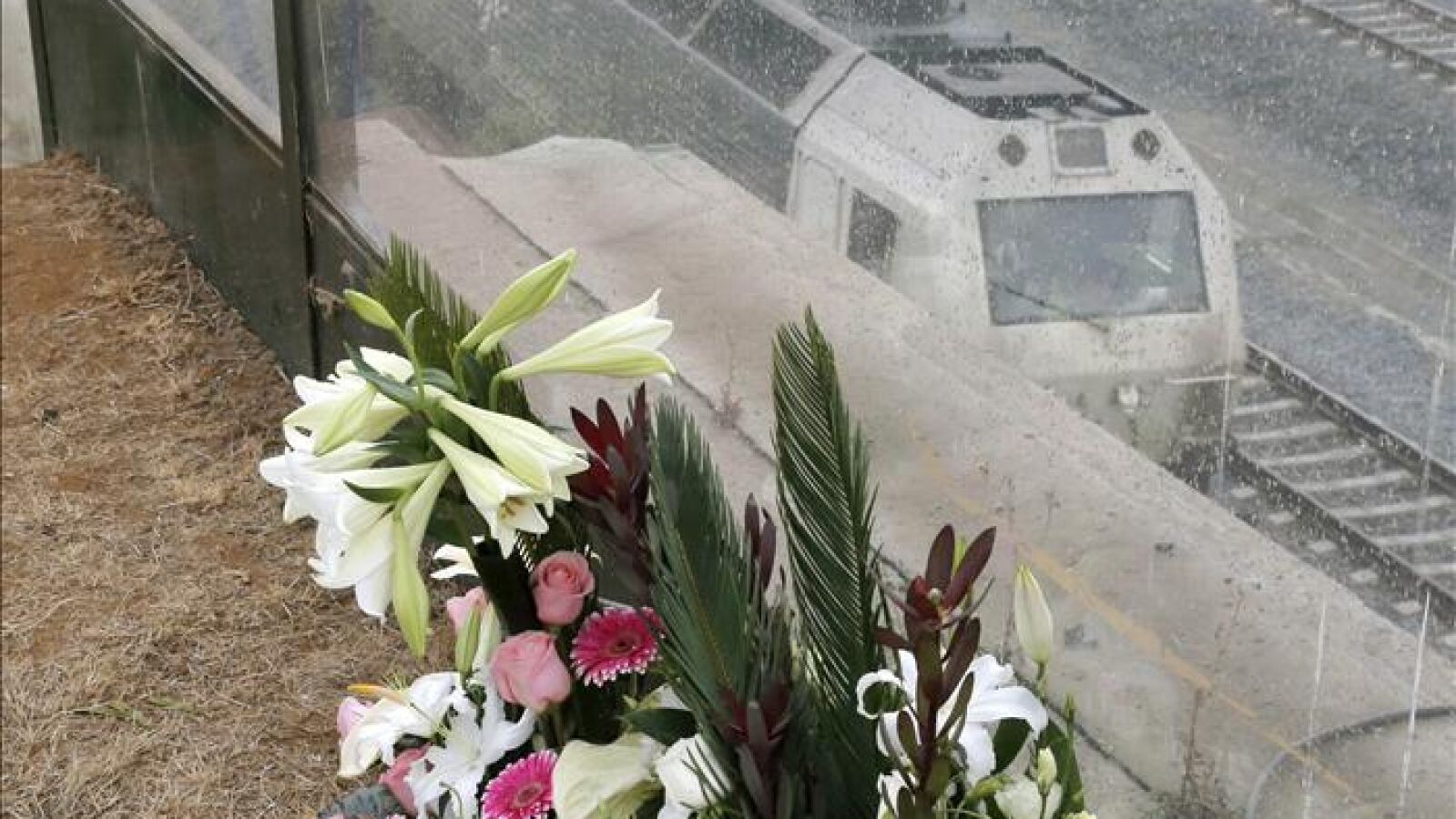 Restablecen la circulación en la vía donde se produjo el accidente del Alvia