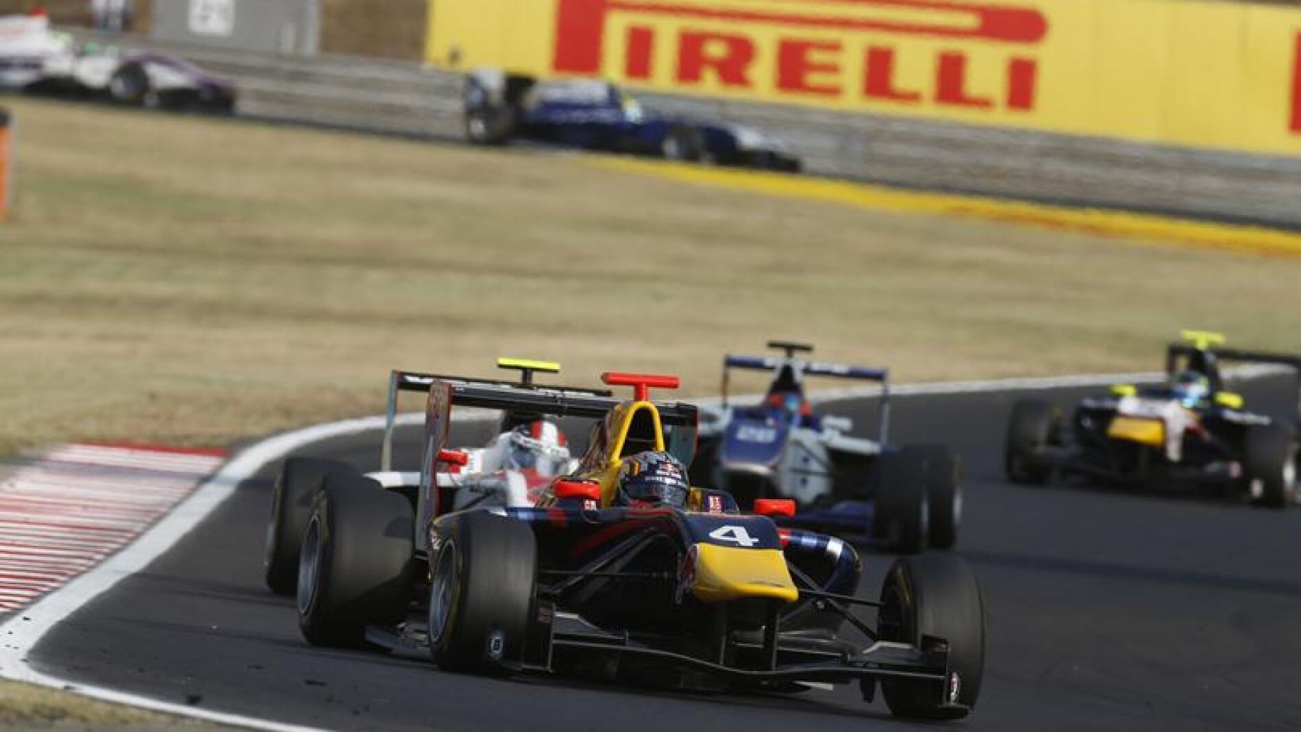 Sainz rueda en Hungaroring con el Arden