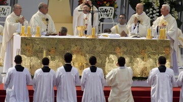 El papa Francisco durante la Eucaristía en la misa de clausura de la XXVIII JMJ