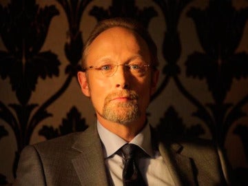  Lars Mikkelsen
