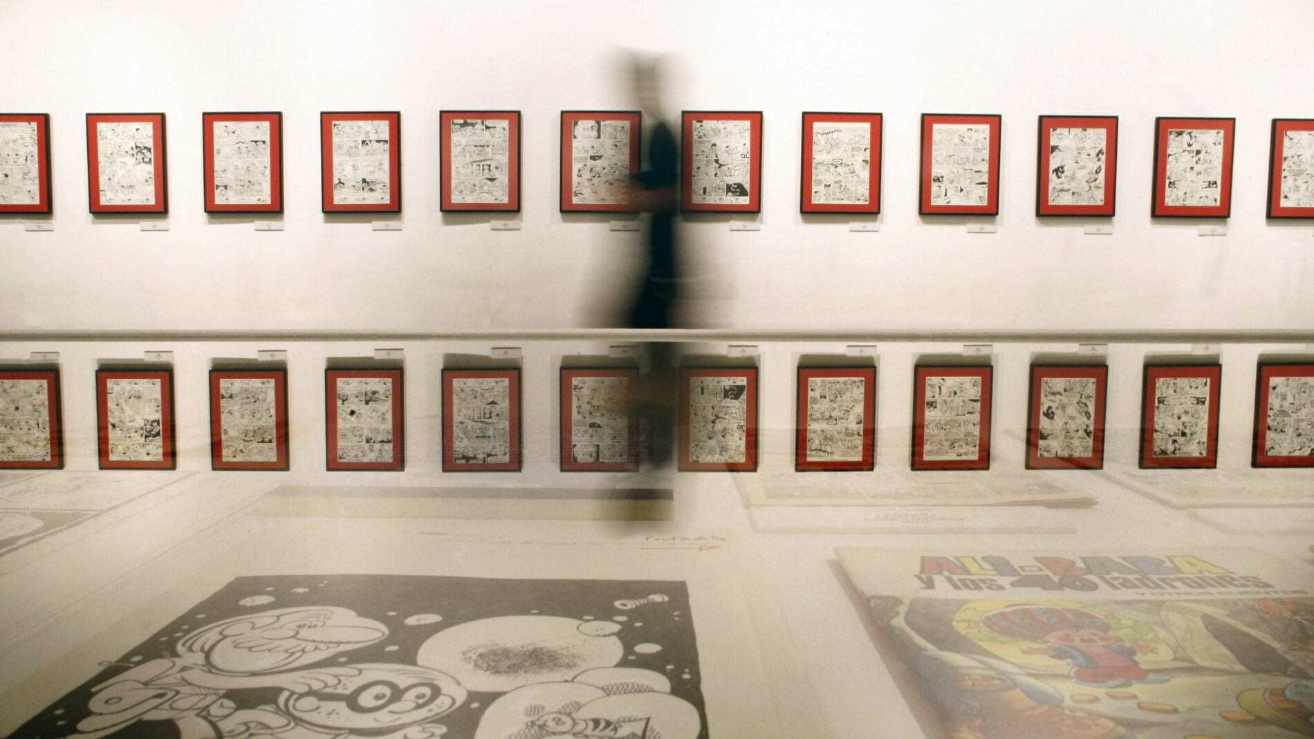 Exposici&oacute;n dedicada a Superl&oacute;pez en el Sal&oacute;n del C&oacute;mic de A Coru&ntilde;a