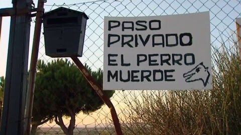 Cuatro heridos por una escopeta de perdigones en una finca de Arroyomolinos