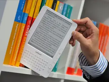 Lectura digital versus impresión en papel... ¿qué contamina más? Lectura digital versus impresión en papel... ¿qué contamina más?